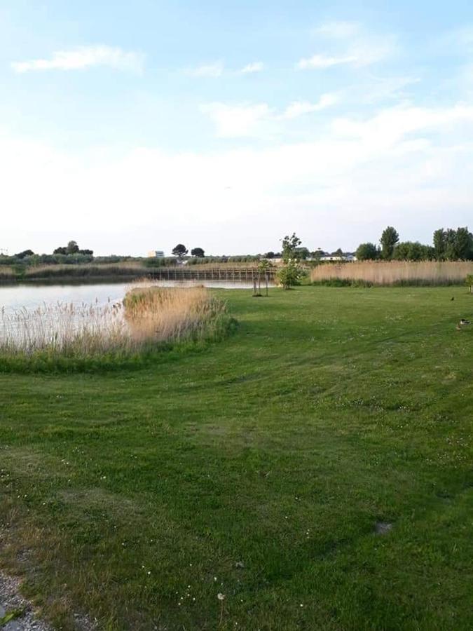 Luxe Vakantiechalet Met Omheinde Tuin Bredene 6Pers المظهر الخارجي الصورة